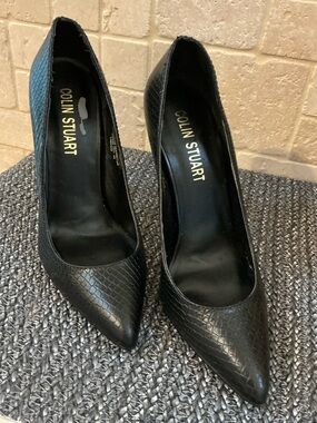 Colin Stuart Black Leather Croc 4” Pointed Stiletto Heel Pumps-Size 5.5-VGUC